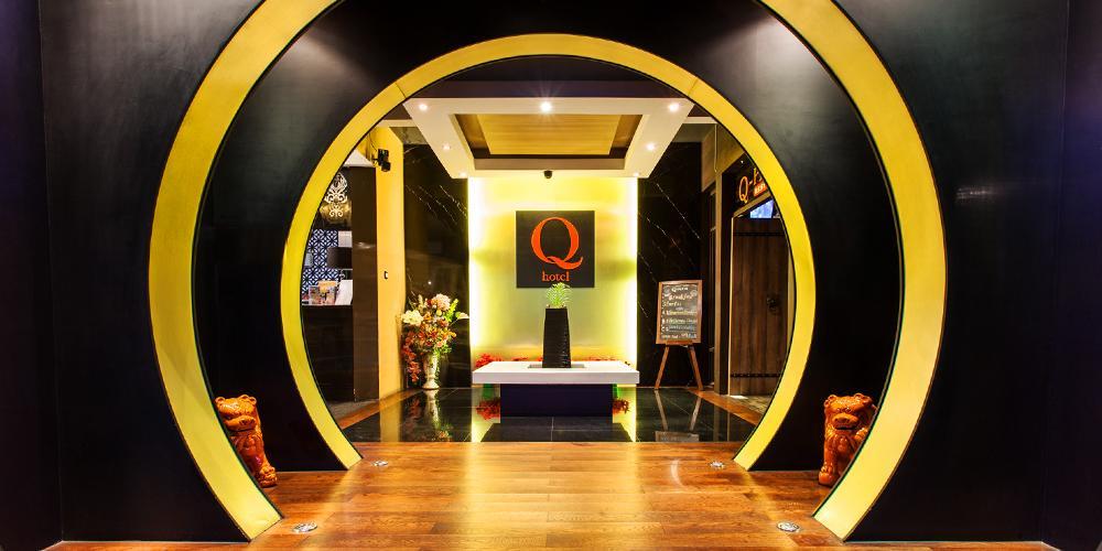 Q Hotel Bangkok Exterior foto